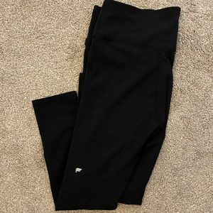 Women’s - Fabletics - XL - High-Waisted PureLuxe Crossover 7/8 Leggings - Black